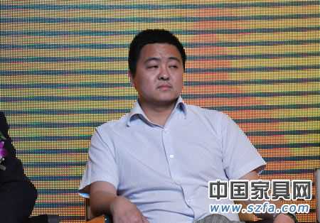 周海峰:線上線下產品保持一致性 價格可稍不同 周海峰:線上線下產品保持一致性 價格可稍不同