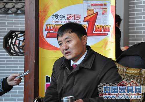 掌上明珠董事長(zhǎng)王建斌接受搜狐記者采訪 掌上明珠董事長(zhǎng)王建斌接受搜狐記者采訪
